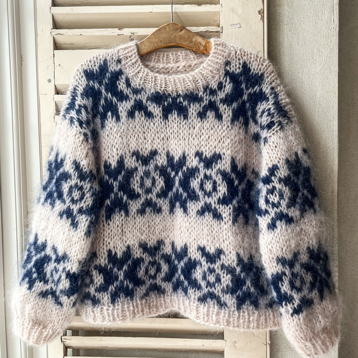 Vera Sweater Mohair by Sandknit, Strickpaket aus der Bella oder Bella Color by Permin ab 103,50 €