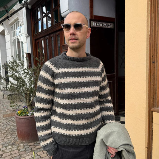 Key Sweater Man – Petite Knit