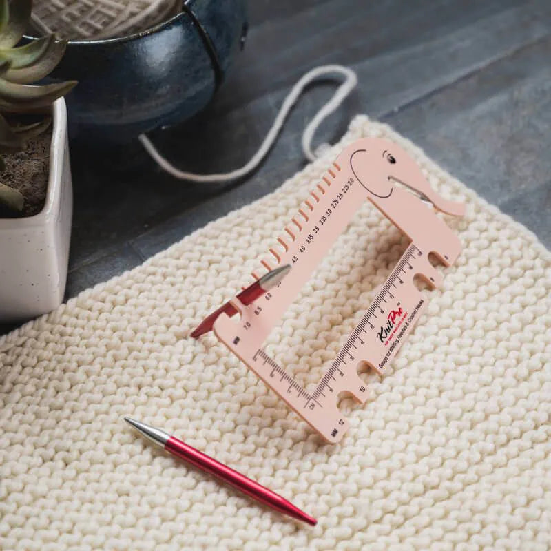Nadelschablone mit Fadenabschneider by KnitPro