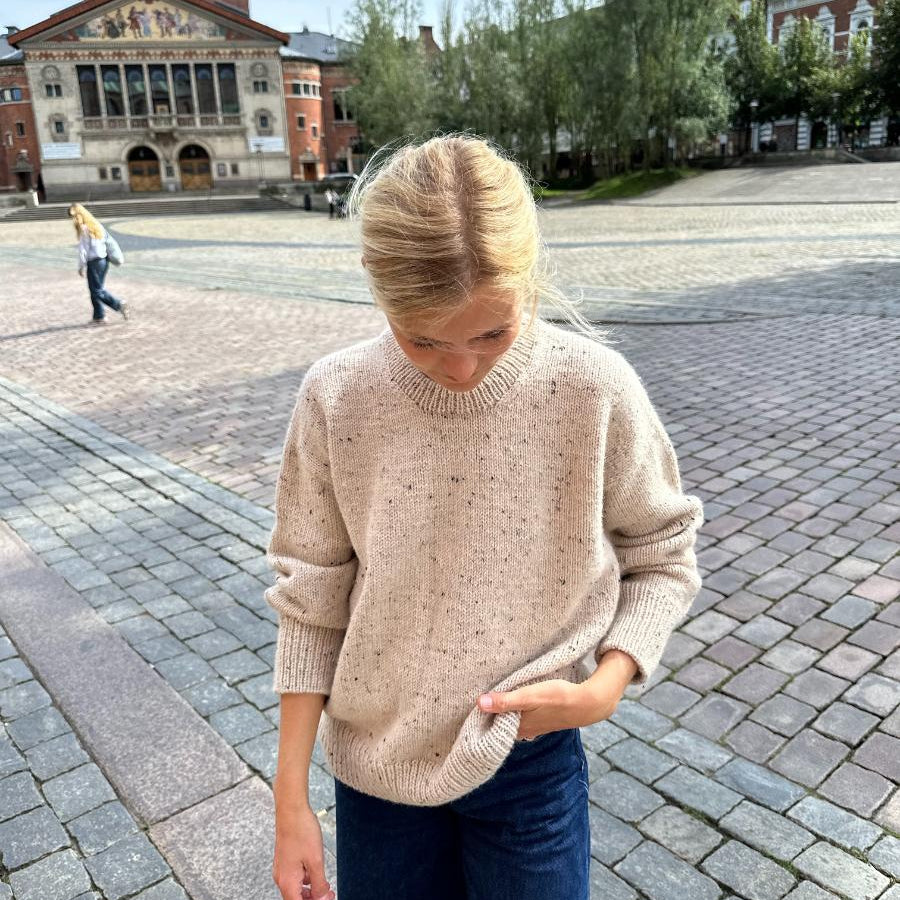Sonja Sweater – Petite Knit – Strickpaket aus der Peruvain Hignland Wool by Filcolana ab 60 €